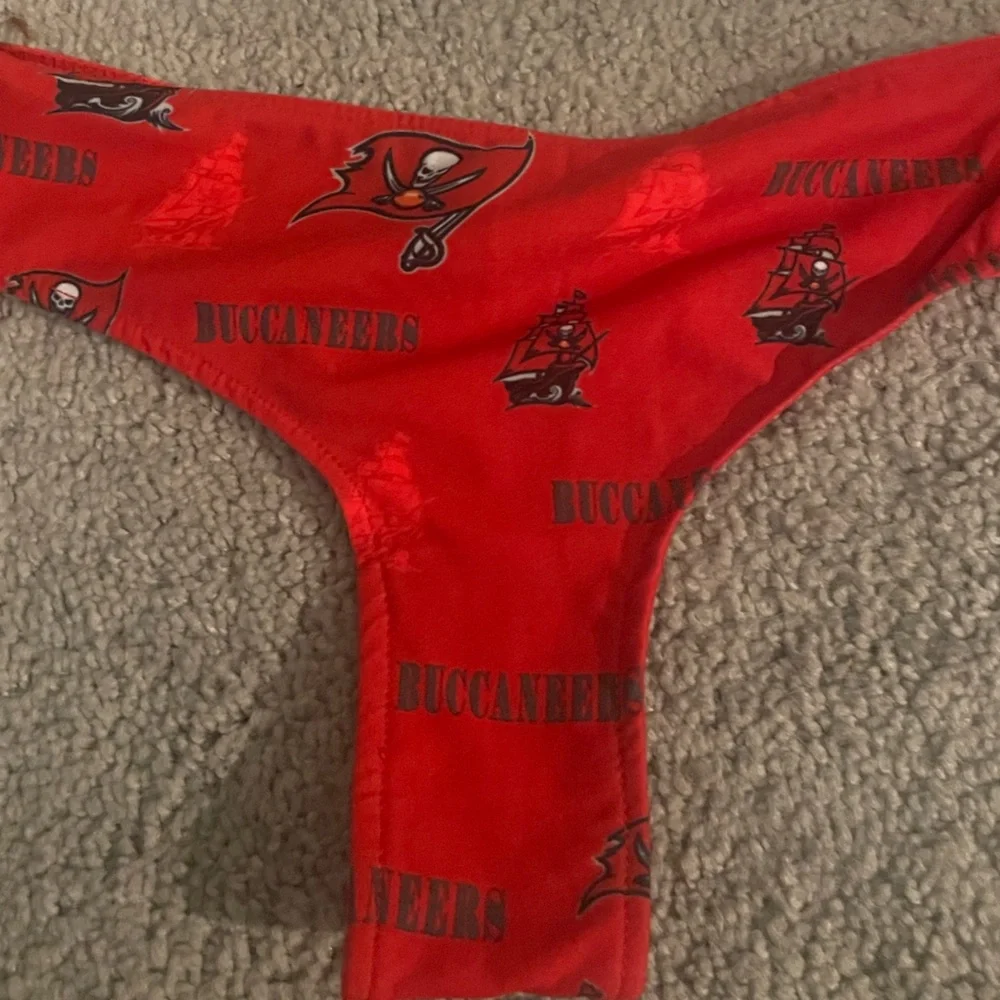 NFL Red Buccaneers Women's Panties - Picture 2 of 3